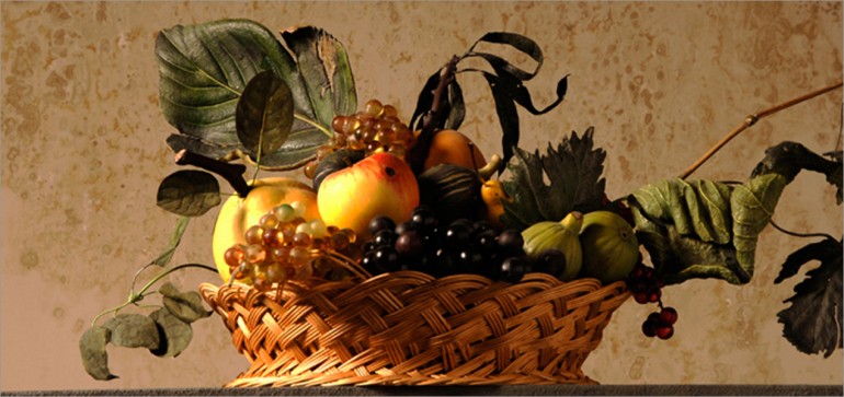 Cesto di frutta su modello di Caravaggio